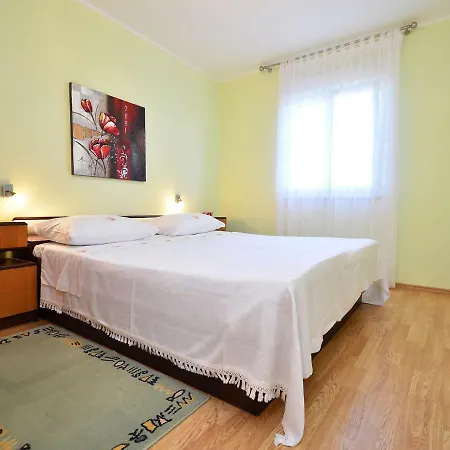 Lory By Interhome Semesterbostad *