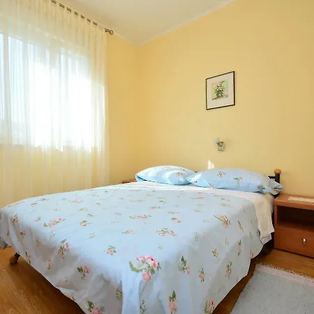 Lory By Interhome *